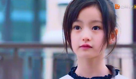 裴佳欣演靜學姐小時候的演員嗎 新版流星花園小滕唐靜是裴佳欣嗎