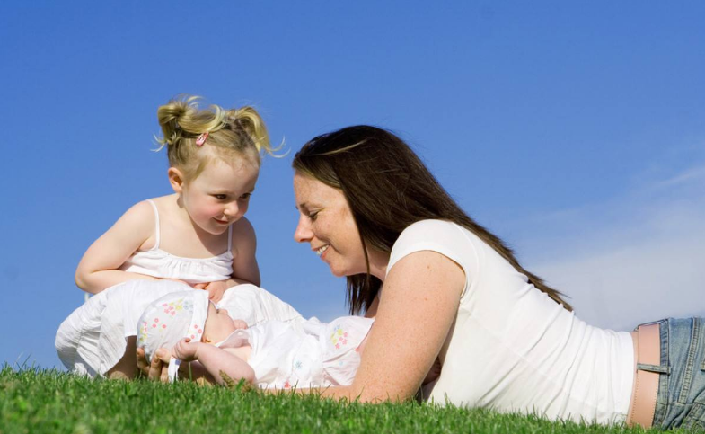 0到1歲寶寶衣服款式怎么選 寶寶衣服選什么設計的
