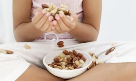 給寶寶斷奶有具體時間嗎 給寶寶用輔食斷奶的方法有效果嗎 給寶寶斷奶有具體時間嗎 給寶寶用輔食斷奶的方法有效果嗎