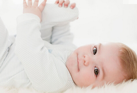 嬰幼兒開空調多少度合適 嬰幼兒吹空調要注意什么2018 嬰幼兒開空調多少度合適 嬰幼兒吹空調要注意什么2018