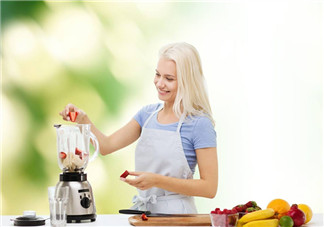 產(chǎn)后水腫胖該怎么吃 月子餐如何吃不會(huì)過(guò)量