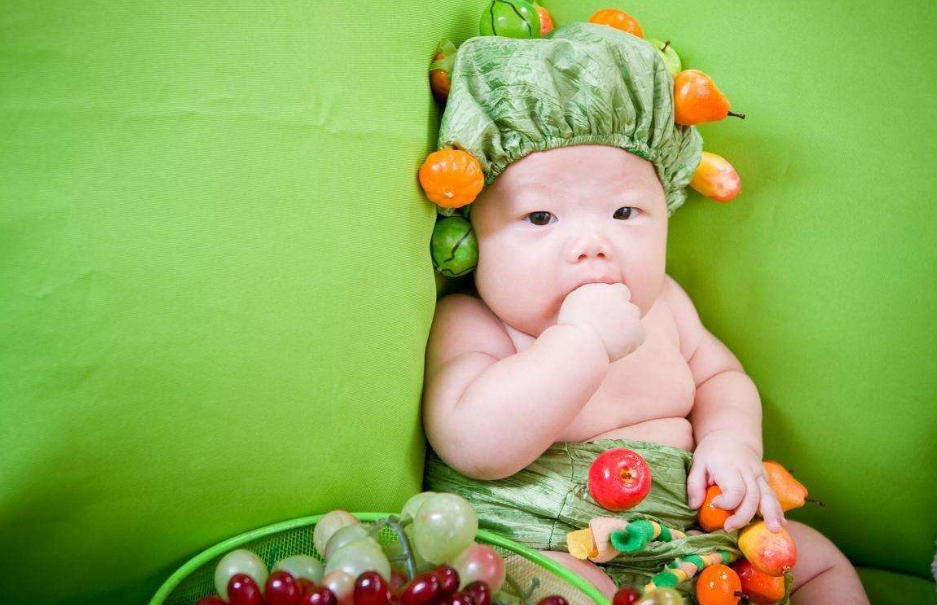 孩子幾歲吃手要干預(yù) 孩子多大吃手算正常2018 孩子幾歲吃手要干預(yù) 孩子多大吃手算正常2018