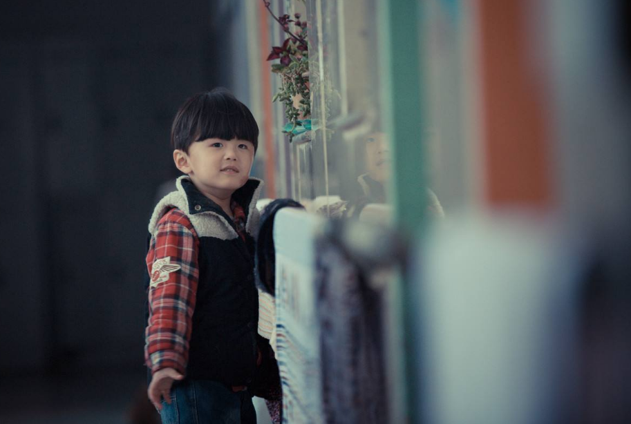 孩子一歲半還不會說話是自閉嗎 孩子自閉癥會有什么表現2018