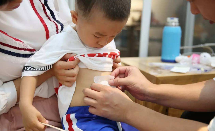 貼三伏貼起泡發紅正常嗎 貼三伏貼起泡需要怎樣處理