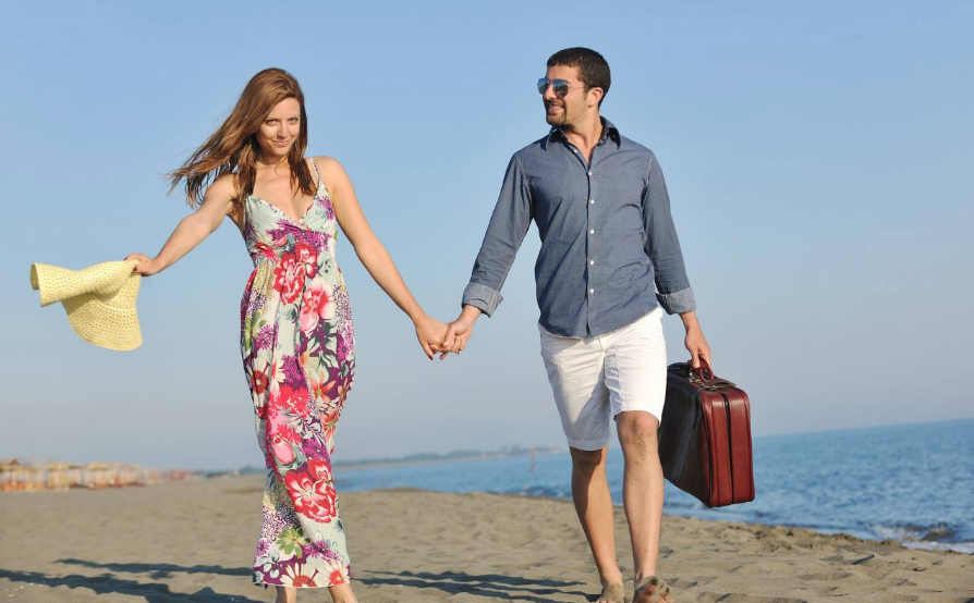 產(chǎn)后兩個(gè)月可以出國(guó)旅游嗎 產(chǎn)后多久才適合出國(guó) 產(chǎn)后兩個(gè)月可以出國(guó)旅游嗎 產(chǎn)后多久才適合出國(guó)