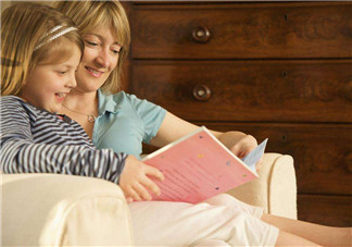 夏季晚上帶孩子心情說說 天氣熱帶孩子玩的句子朋友圈