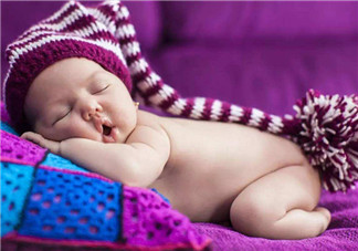 寶寶脹氣是因為奶嘴孔不合適嗎 嬰兒脹氣的征兆有哪些