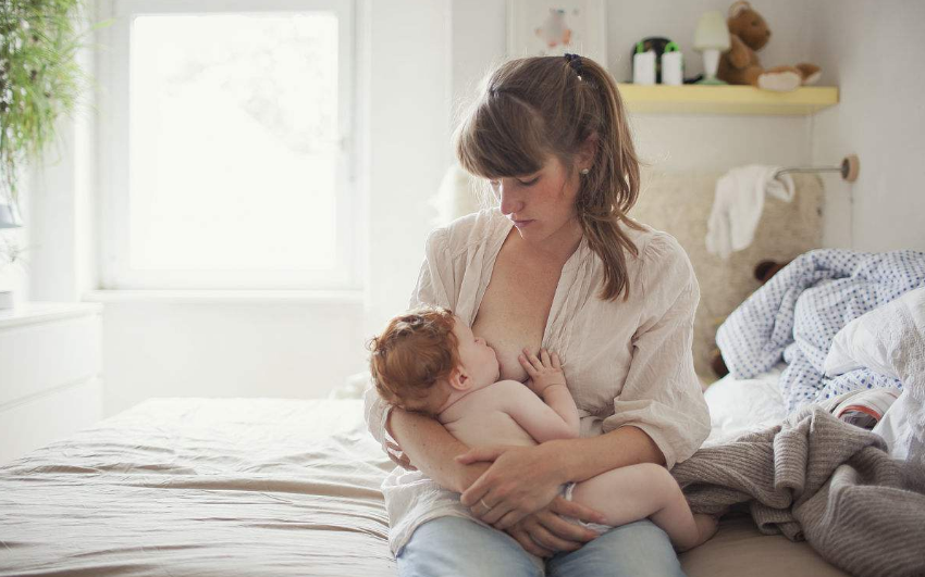 親喂寶寶哭鬧怎么回事 如何改善親喂寶寶哭鬧抗拒的問題 親喂寶寶哭鬧怎么回事 如何改善親喂寶寶哭鬧抗拒的問題