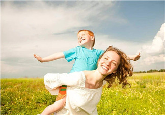 全職媽媽沒有自由的心情說說 全職媽媽心情郁悶的句子短語