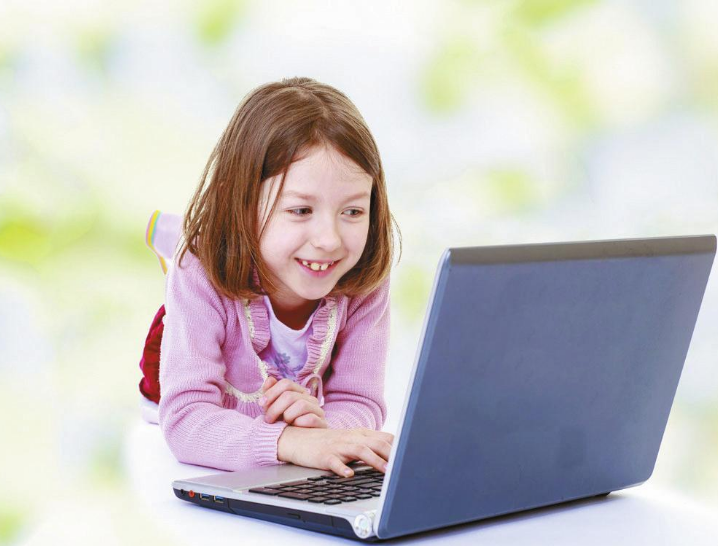 孩子玩手機怎么防止近視 孩子如何用電子產品不近視