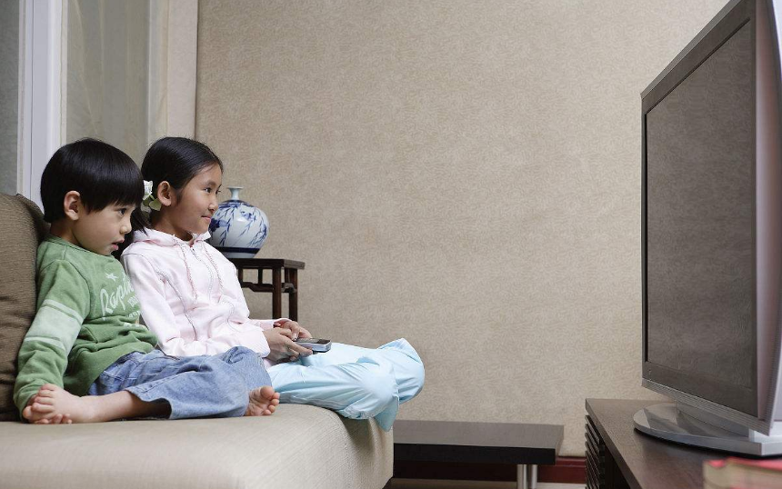 孩子無意間看到小黃片怎么辦 孩子看到小黃片家長怎么做比較好