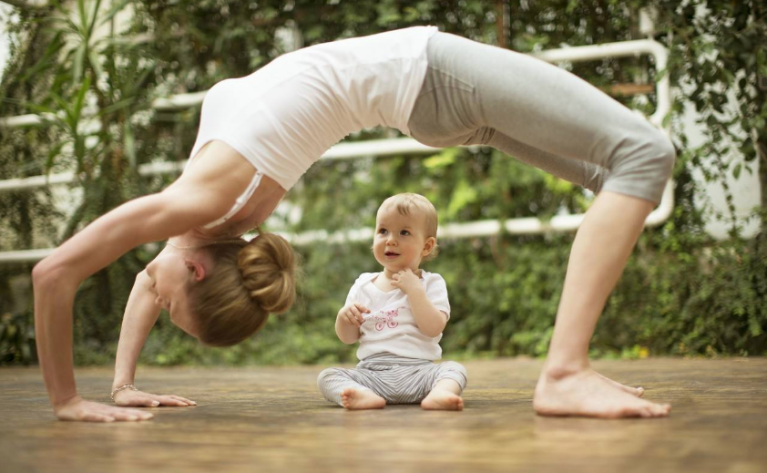 嬰兒規律運動好不好 寶寶運動親子游戲有哪些