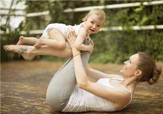 維密超模糖糖二胎產后怎么恢復的 產后如何恢復細腰平坦小腹