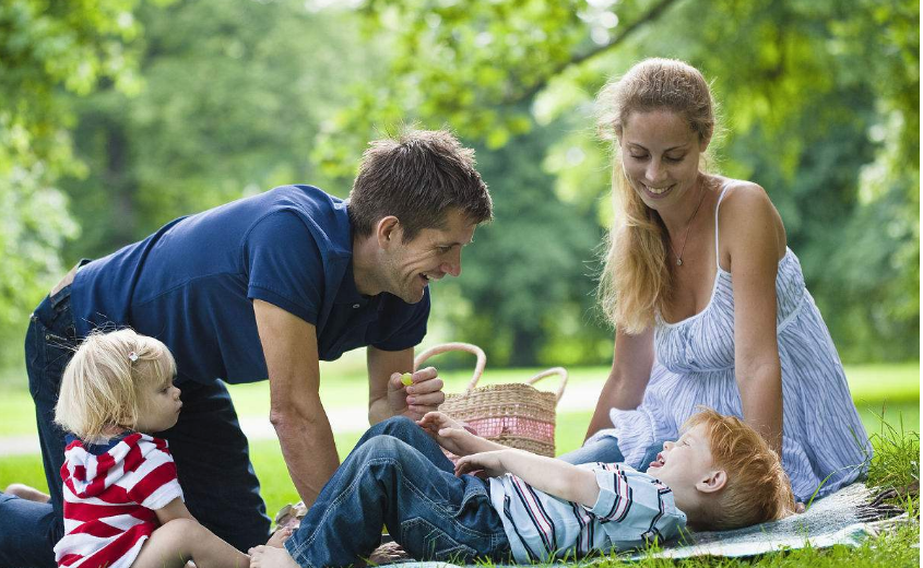 八月出生缺水男女寶寶名字怎么取 2018八月出生孩子八字缺水如何起名