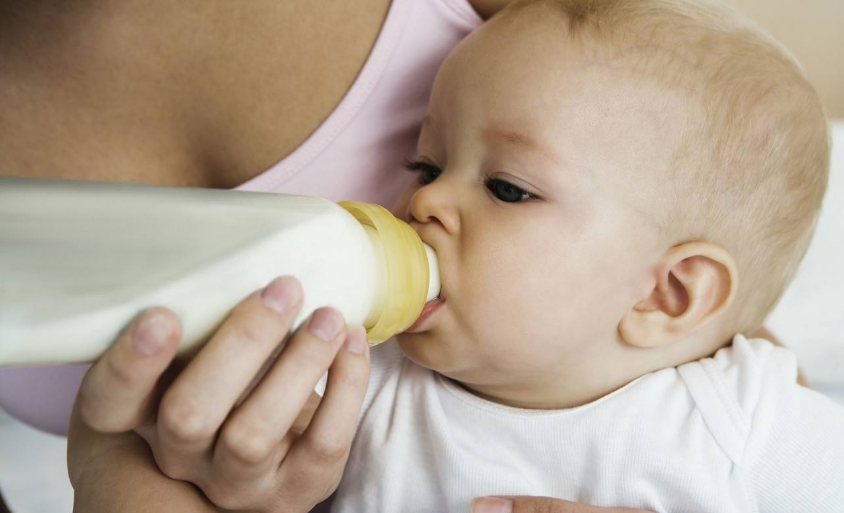 狗年八月份出生缺金的男孩怎么取名 2018八月份出生缺金的男寶寶如何起名