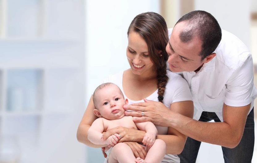 狗年八月份出生缺金的男孩怎么取名 2018八月份出生缺金的男寶寶如何起名