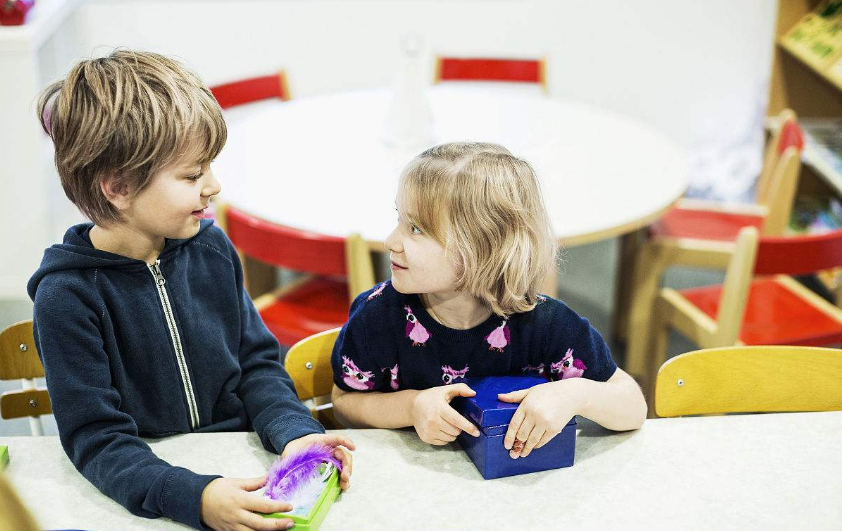 孩子家庭社會人際哪個更重要 孩子的學前教育怎么教