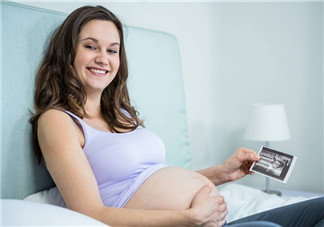 雙胞胎與單胎分娩有哪些不同 雙胞胎早孕與什么有關