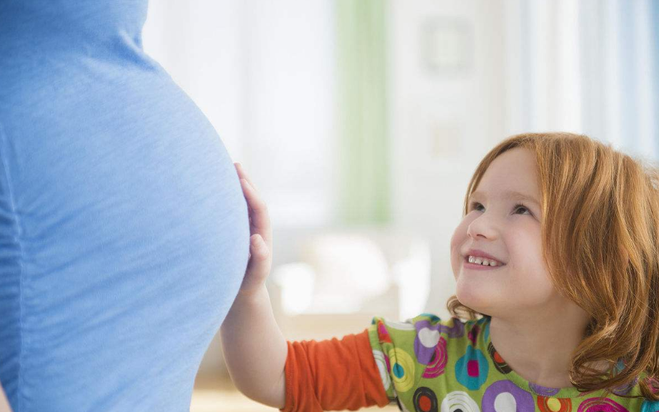 抹橄欖油真的可以預(yù)防妊娠紋嗎 橄欖油對(duì)妊娠紋有用嗎