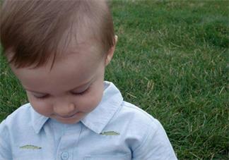 寶寶兩歲還沒斷奶正常嗎 孩子兩歲怎么給孩子斷奶