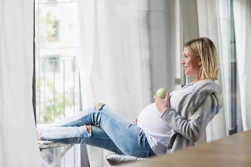 懷孕怕熱容易中暑脫水嗎 懷孕期間如何防止中暑