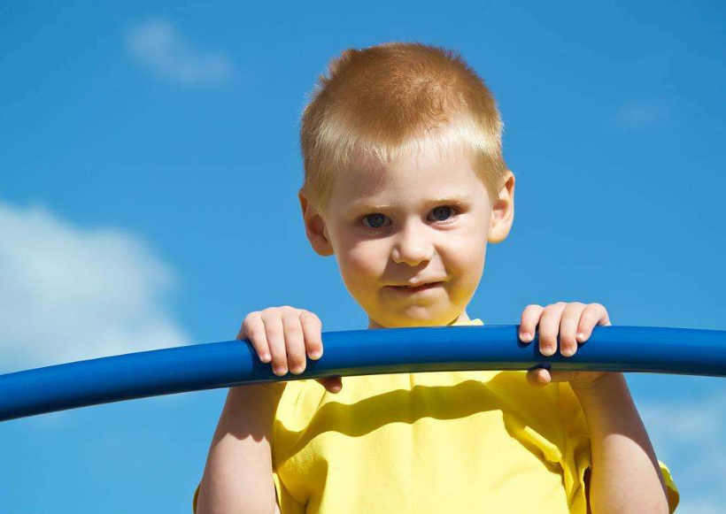 回憶孩子小時(shí)候句子 回想孩子小時(shí)候說(shuō)說(shuō)朋友圈