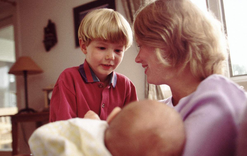 孩子出生后是怎么溝通的 孩子怎么慢慢學會說話