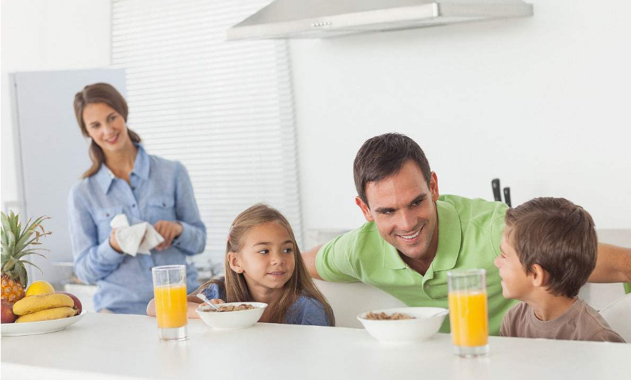 孩子出生后是怎么溝通的 孩子怎么慢慢學會說話