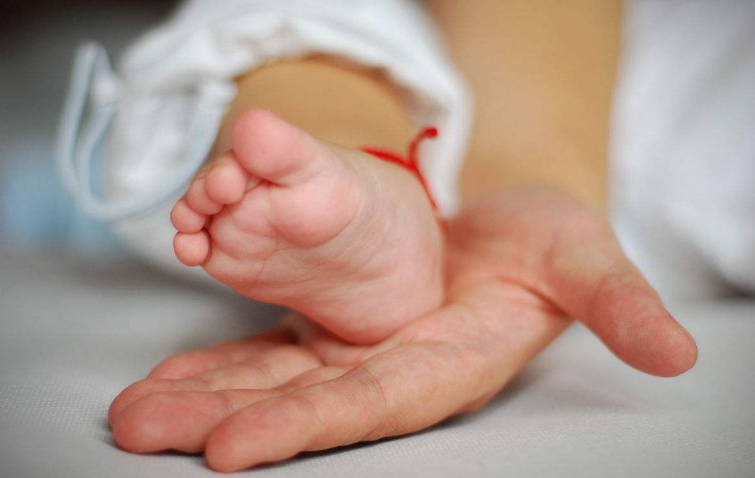 四個月寶寶怎么跟他互動 和寶寶玩做什么好 四個月寶寶怎么跟他互動 和寶寶玩做什么好