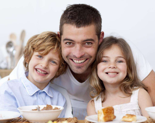 寶寶一歲后吃全谷物燕麥做早餐好不好 為什么用全谷物燕麥做早餐