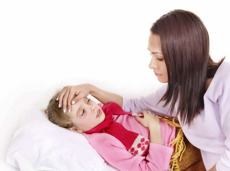 孩子發燒一夜沒睡的說說 不希望孩子生病的句子感慨朋友圈