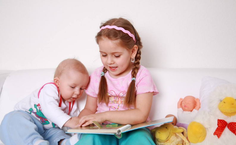 陪孩子閱讀的心情感慨 和孩子一起感受閱讀的快樂的句子短語