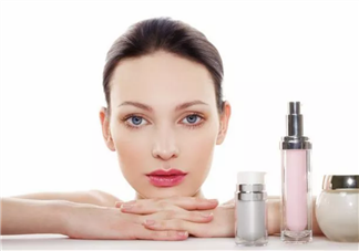 孕期能用含有維他命A酸的護膚品嗎 維他命A酸對孕婦有什么影響