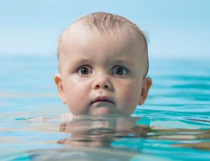 寶寶溺水的癥狀 寶寶溺水后如何急救 寶寶溺水的癥狀 寶寶溺水后如何急救