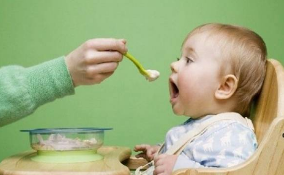 寶寶面色發(fā)白是缺鐵嗎 缺鐵性貧血有多可怕 寶寶面色發(fā)白是缺鐵嗎 缺鐵性貧血有多可怕