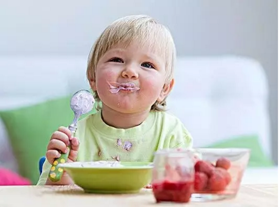 寶寶面色發(fā)白是缺鐵嗎 缺鐵性貧血有多可怕 寶寶面色發(fā)白是缺鐵嗎 缺鐵性貧血有多可怕