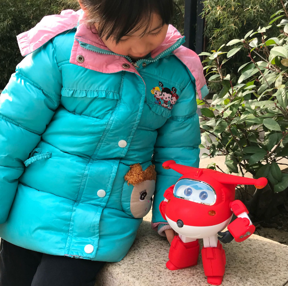 樂迪早教機器人適合多大寶寶 樂迪智能機器人送孩子當禮物怎么樣