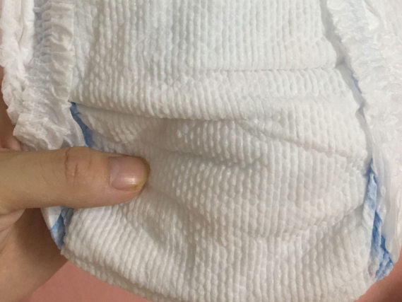 實(shí)爽嬰兒干爽拉拉褲適合夏天嗎 實(shí)爽嬰兒干爽拉拉褲使用測(cè)評(píng)