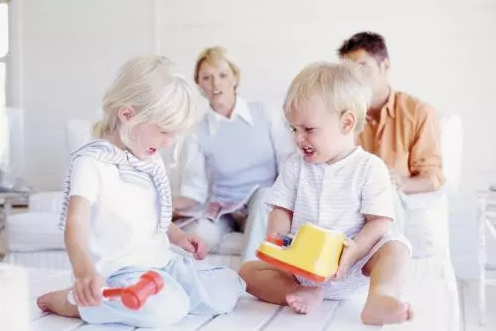 孩子愛(ài)打人是為什么 孩子愛(ài)打人怎么辦