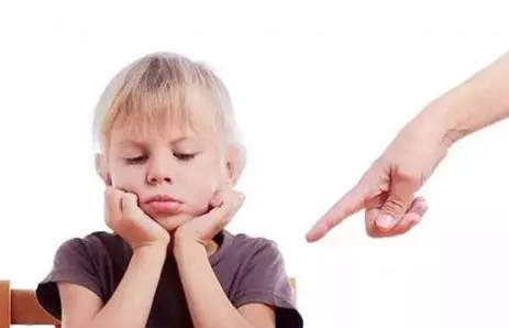 孩子愛(ài)打人是為什么 孩子愛(ài)打人怎么辦