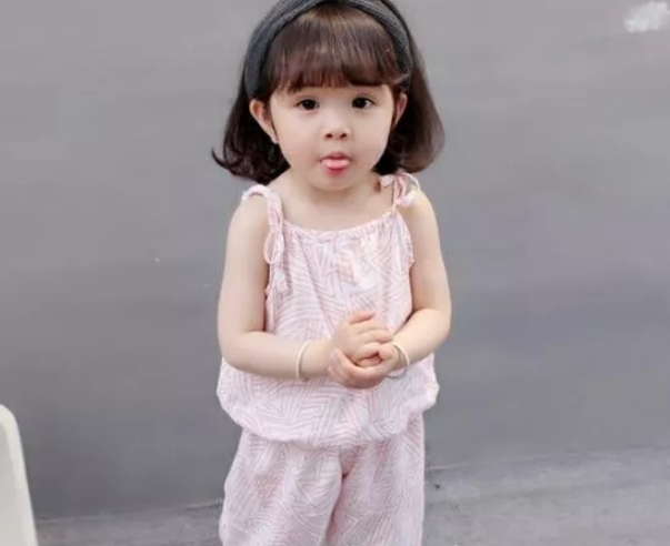 孕婦夢(mèng)見(jiàn)小女孩懷的就是女寶寶嗎 孕婦做夢(mèng)夢(mèng)見(jiàn)女寶寶什么意思 孕婦夢(mèng)見(jiàn)小女孩懷的就是女寶寶嗎 孕婦做夢(mèng)夢(mèng)見(jiàn)女寶寶什么意思