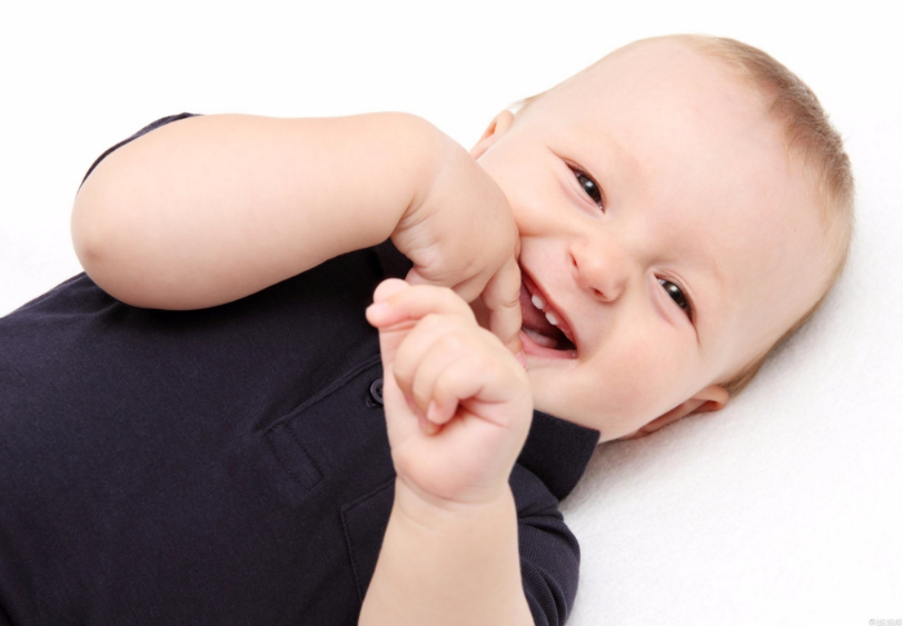 孩子的乳牙不整齊要不要矯正 孩子牙齒不整齊什么時候矯正比較好