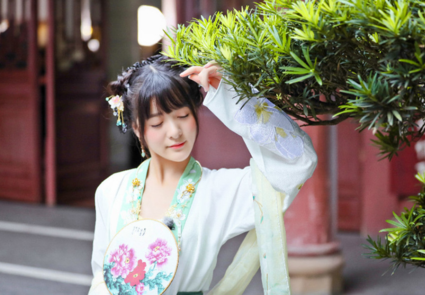 詩(shī)經(jīng)楚辭中的好名字 詩(shī)經(jīng)楚辭起名大全2018 詩(shī)經(jīng)楚辭中的好名字 詩(shī)經(jīng)楚辭起名大全2018