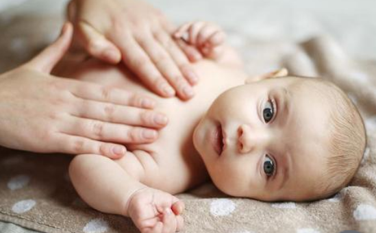 寶寶脾經正確手法圖 小兒補脾經的推拿手法