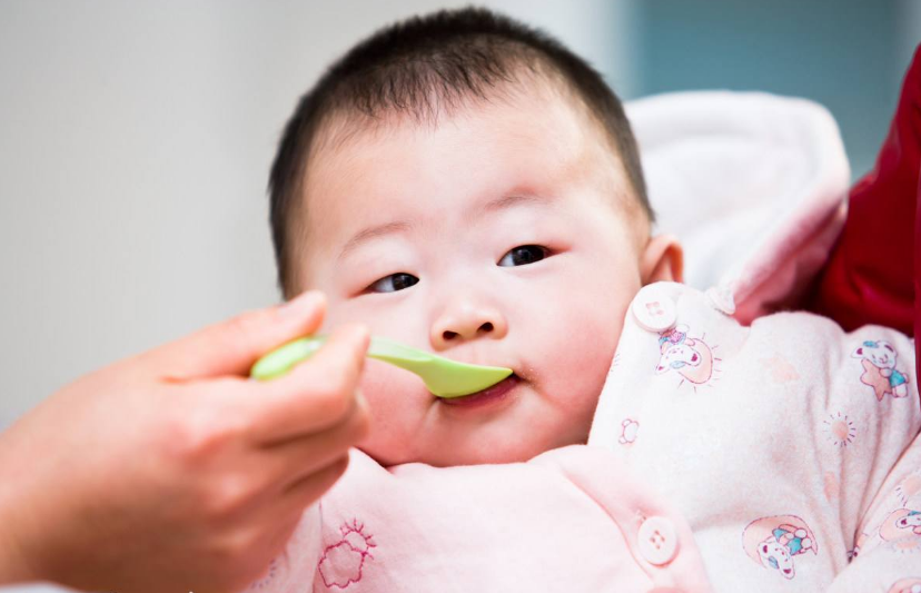 孩子吃的藥劑量應(yīng)該怎么控制 孩子吃藥吃多少安全 孩子吃的藥劑量應(yīng)該怎么控制 孩子吃藥吃多少安全