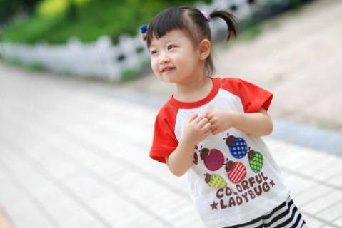 女兒上幼兒園的說說 女兒上幼兒園舍不得心情說說朋友圈