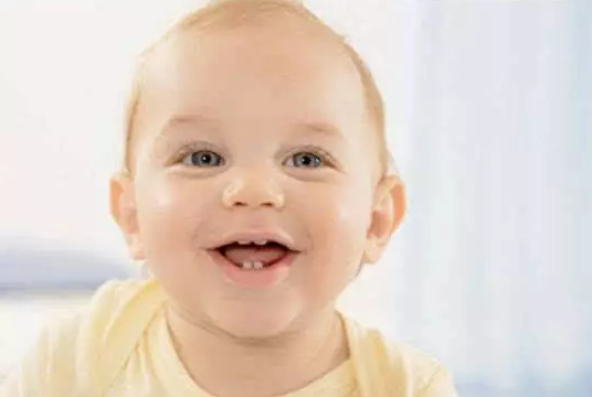 寶寶出牙順序不對是為什么 寶寶出牙順序不對怎么辦 寶寶出牙順序不對是為什么 寶寶出牙順序不對怎么辦