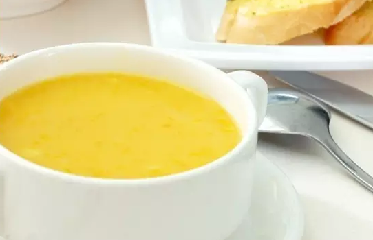 6個月的寶寶如何添加輔食 寶寶初期添加輔食應注意什么