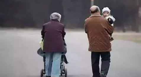 與老人帶娃觀念沖突怎么辦 與老人帶娃觀念沖突應如何溝通2018