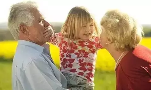 與老人帶娃觀念沖突怎么辦 與老人帶娃觀念沖突應如何溝通2018